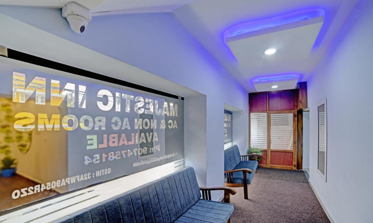 Treebo Trip Majestic Inn Thampanoor Thiruvananthapuram Exterior photo